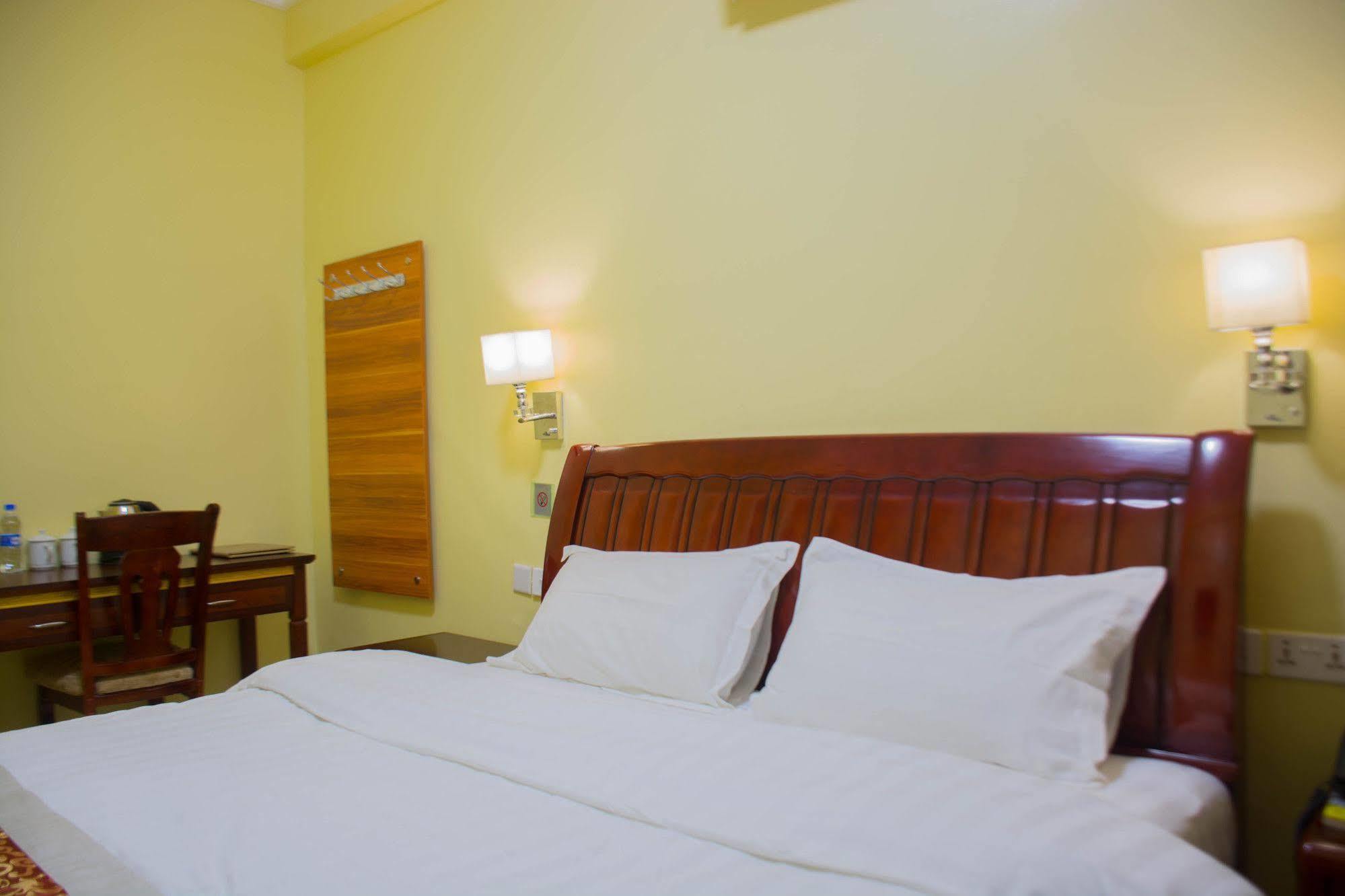 Hong Kong Hotel Dar es Salaam Exterior foto